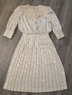 Vintage In The Mood Cream Lace Yoke Pleated Midi Dress Size 8 Formal Wedding